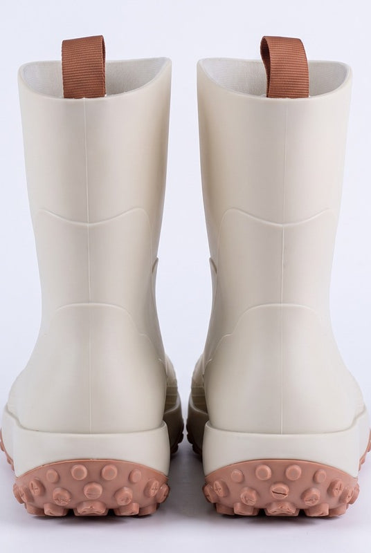 Beige men's wellies, back view