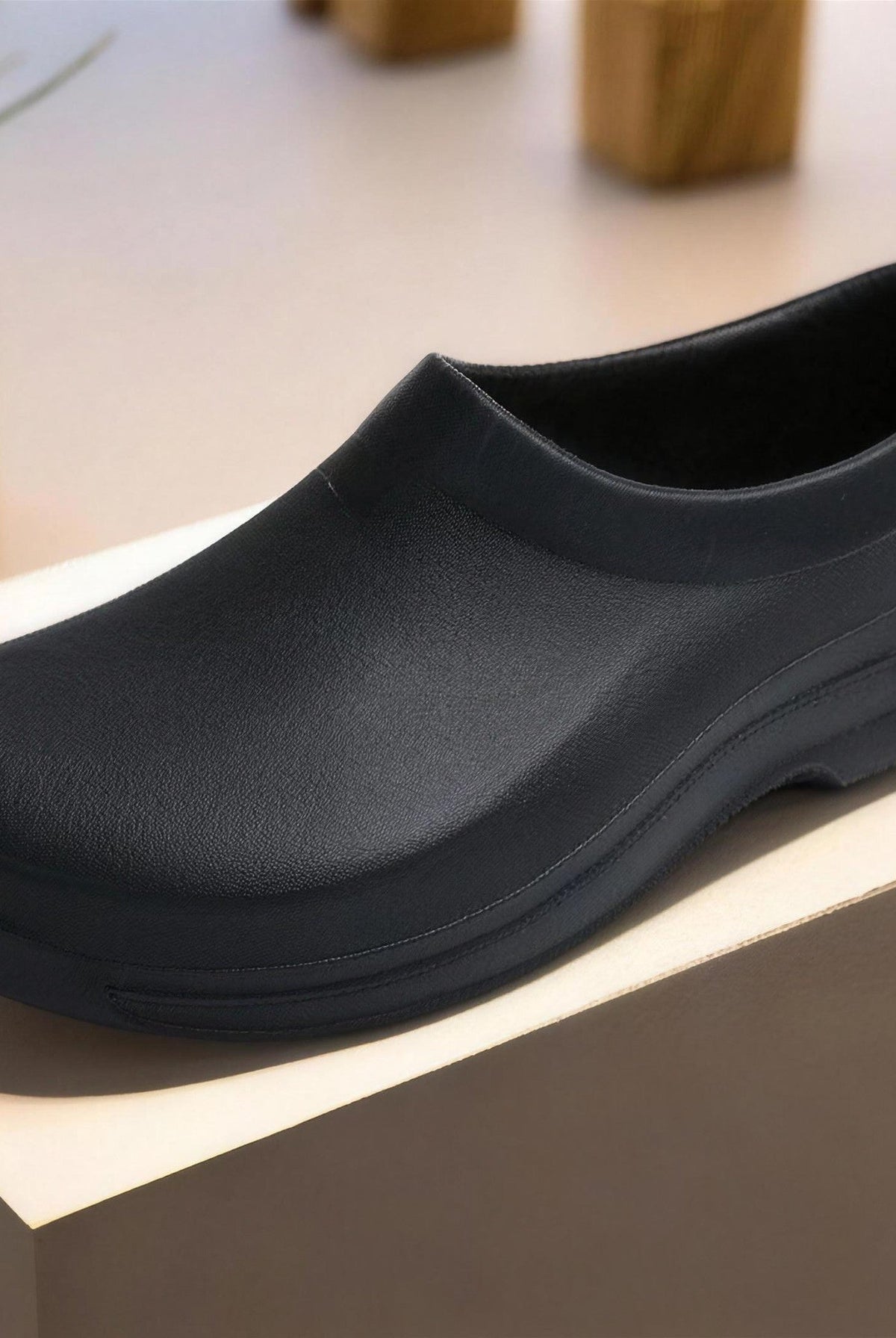 Men's Nurse Shoes | Work Clogs | Non-Slip | Waterproof