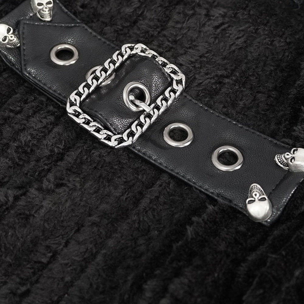 Black buckle strap with chain detail and skull accents, close-up view | Chaps London