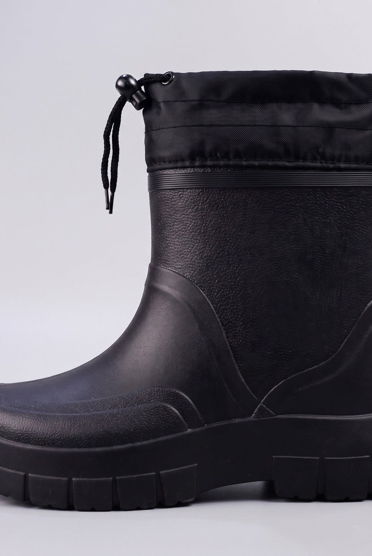 Men's Drawcord Rain Boots | Short Shaft | Black or White