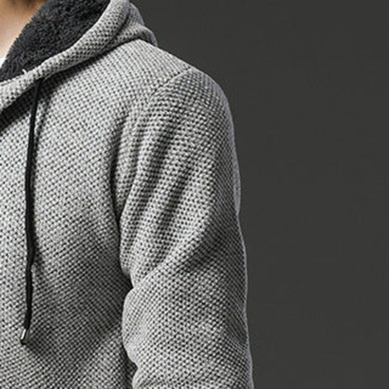Men's knitted longline hooded cardigan in light grey, close-up of the lined hood and the knit
