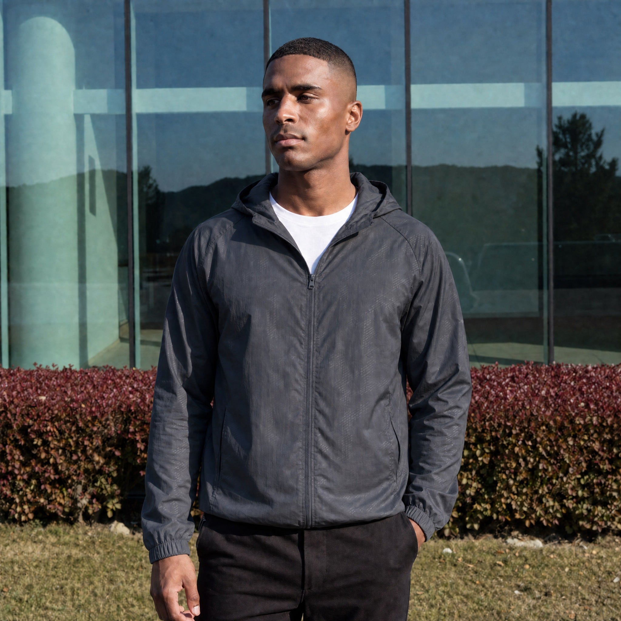 Men's lightweight hooded windbreaker jacket in black