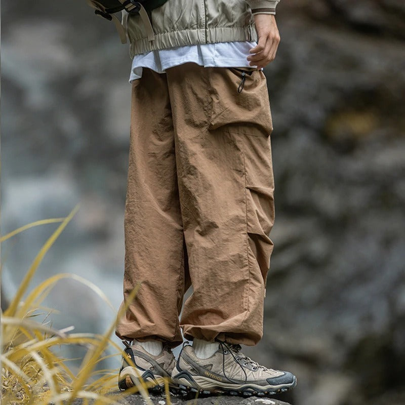 Men's baggy parachute cargo trousers in brown