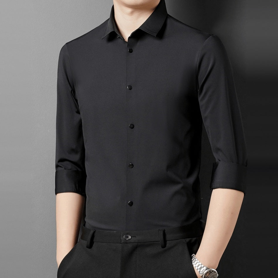 Black point collar shirt with buttoned cuffs, worn by a man | Chaps London