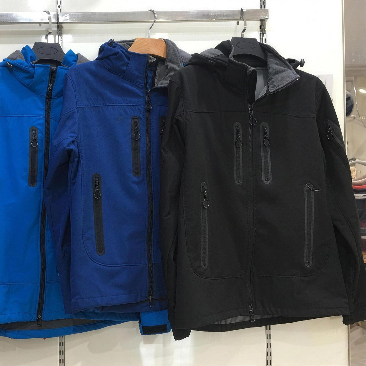 Men's Hooded Work Softshell | Lined | Multi-Pocket